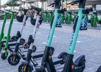 ദുബായ്-മെട്രോ-ഇ-സ്കൂട്ടർ-യാത്രക്കാർക്കുള്ള-മാർ​ഗ-നിർദ്ദേശങ്ങൾ-പുറപ്പെടുവിച്ചു