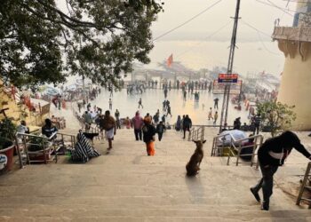 വാരണാസിയിലേക്ക്-ഒരു-വേറിട്ട-യാത്ര