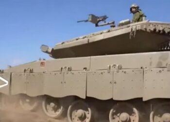 മുള്‍മുനയില്‍-;-തെക്കൻ-ലബനനിൽ-വ്യാപക-ആക്രമണം-,-വിമാന-സര്‍വീസുകള്‍-റദ്ദാക്കി-ഇറാന്‍