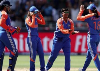 മങ്ങിക്കത്തി-ഇന്ത്യ-;-പാകിസ്ഥാനെ- 6-വിക്കറ്റിന്‌-തോൽപ്പിച്ചു