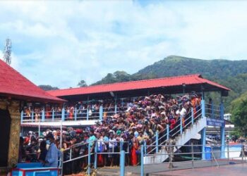 ശബരിമലയിലെ- ഓൺലൈൻ-ബുക്കിങ്- തിരക്ക്-നിയന്ത്രിക്കാൻ
