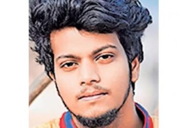 പേപ്പര്‍-പഞ്ചിങ്-മെഷീനിനുള്ളില്‍-കുടുങ്ങിയ-യുവാവിന്-ദാരുണാന്ത്യം