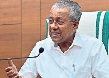 സതീശൻ-കാപട്യത്തിന്റെ- മൂർത്തീഭാവം-;-സഭയുടെ-ചരിത്രത്തിലില്ലാത്ത-അധിക്ഷേപമാണ്‌-നടത്തിയത്‌-:-മുഖ്യമന്ത്രി